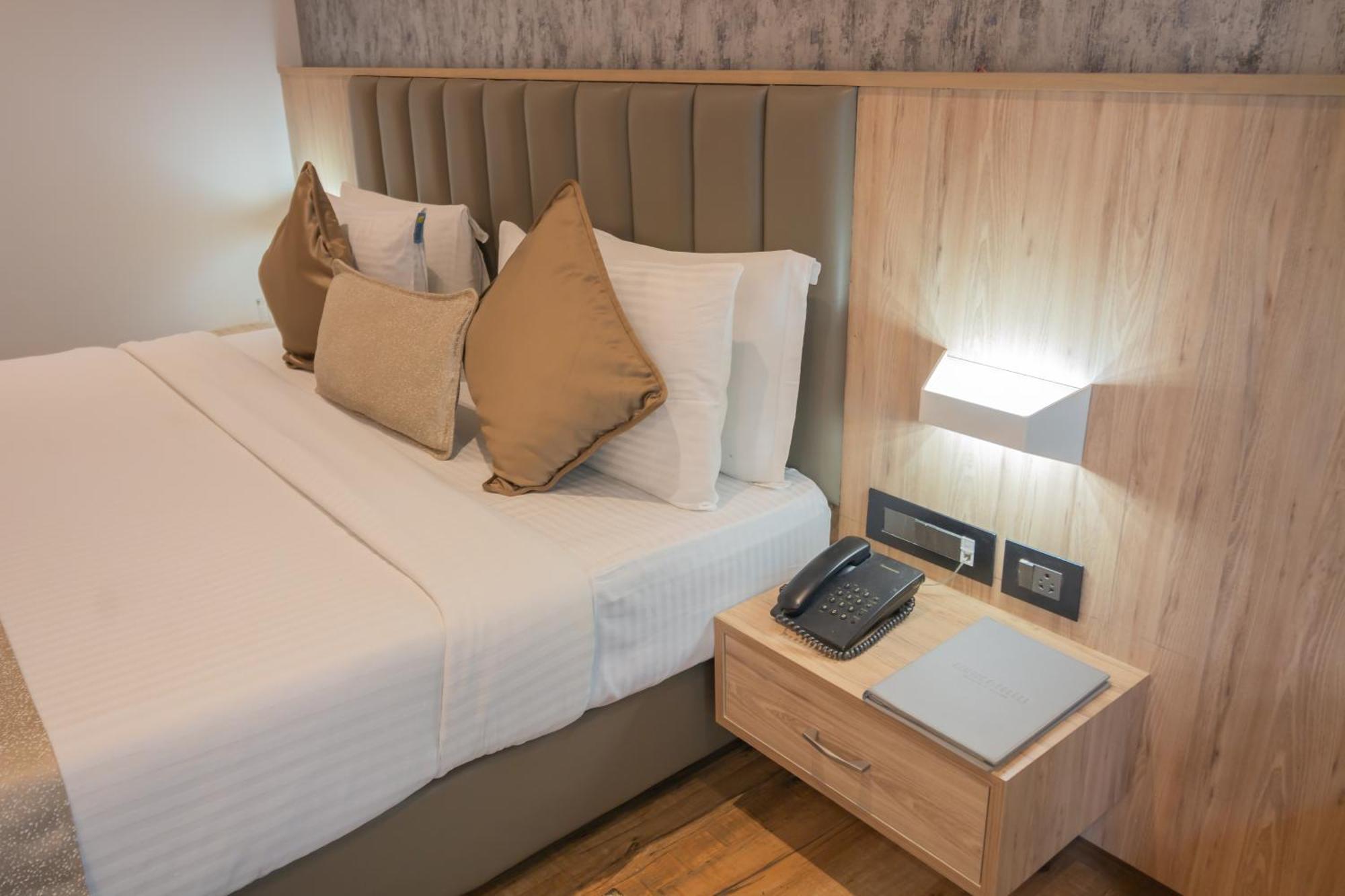 Cygnett Inn Celestiial Goa Candolim Eksteriør bilde