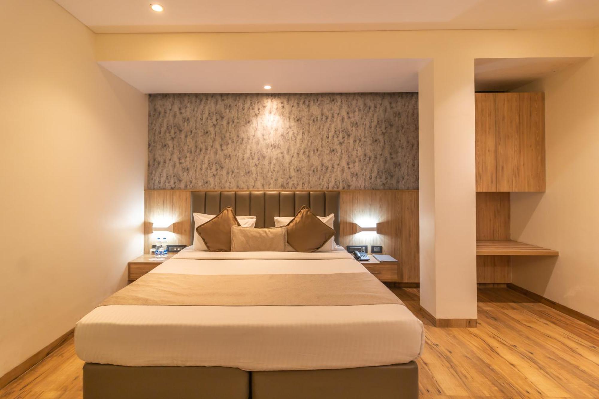 Cygnett Inn Celestiial Goa Candolim Eksteriør bilde